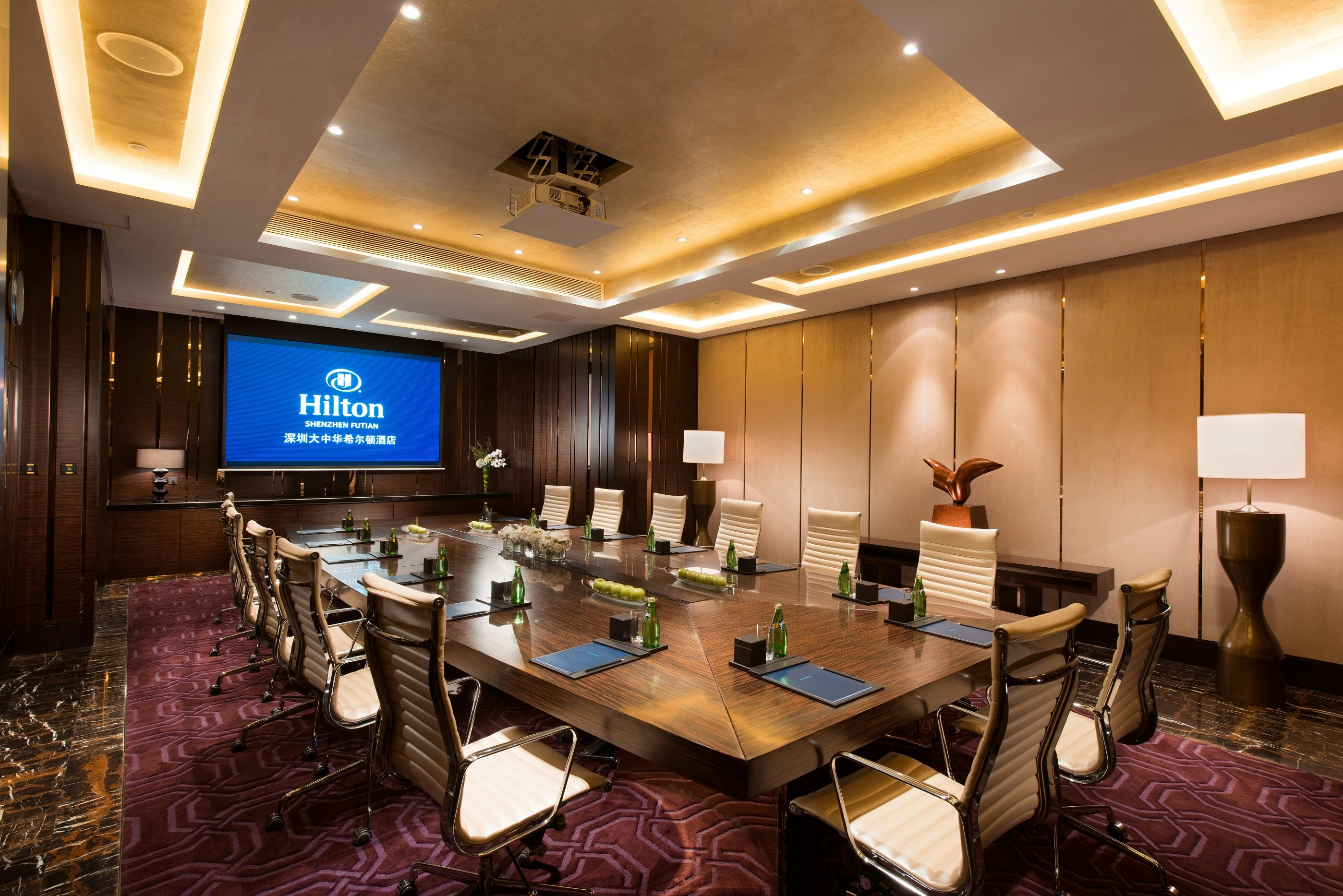Hilton Shenzhen Futian 21/33