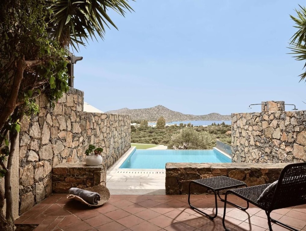 Elounda Palm Hotel 35/70