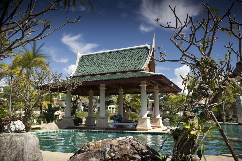 Miracle Island Resort 7/49