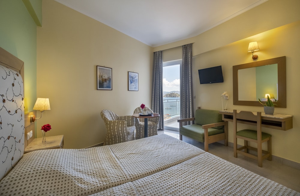 Dolphin Hotel 13/56