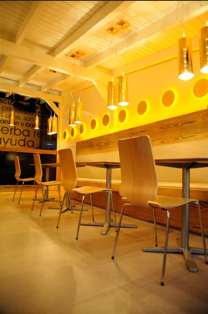 Hostal Domus 32/36