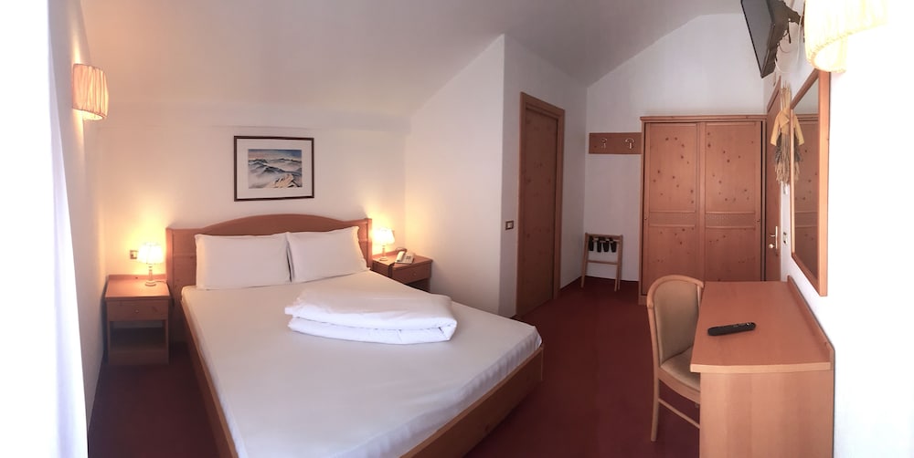 Hotel Grizzly 13/50