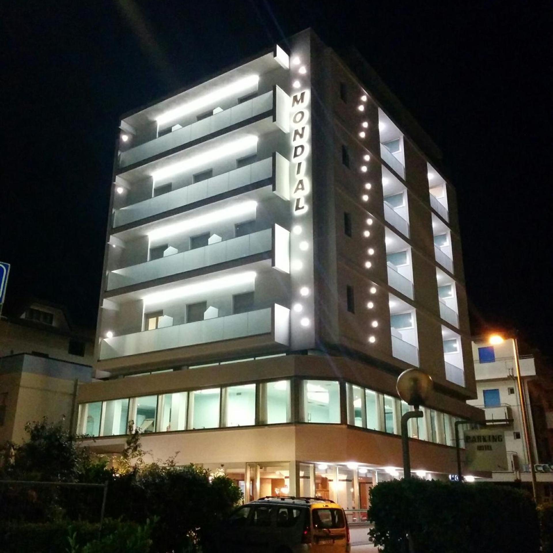 Hotel Mondial 1/48