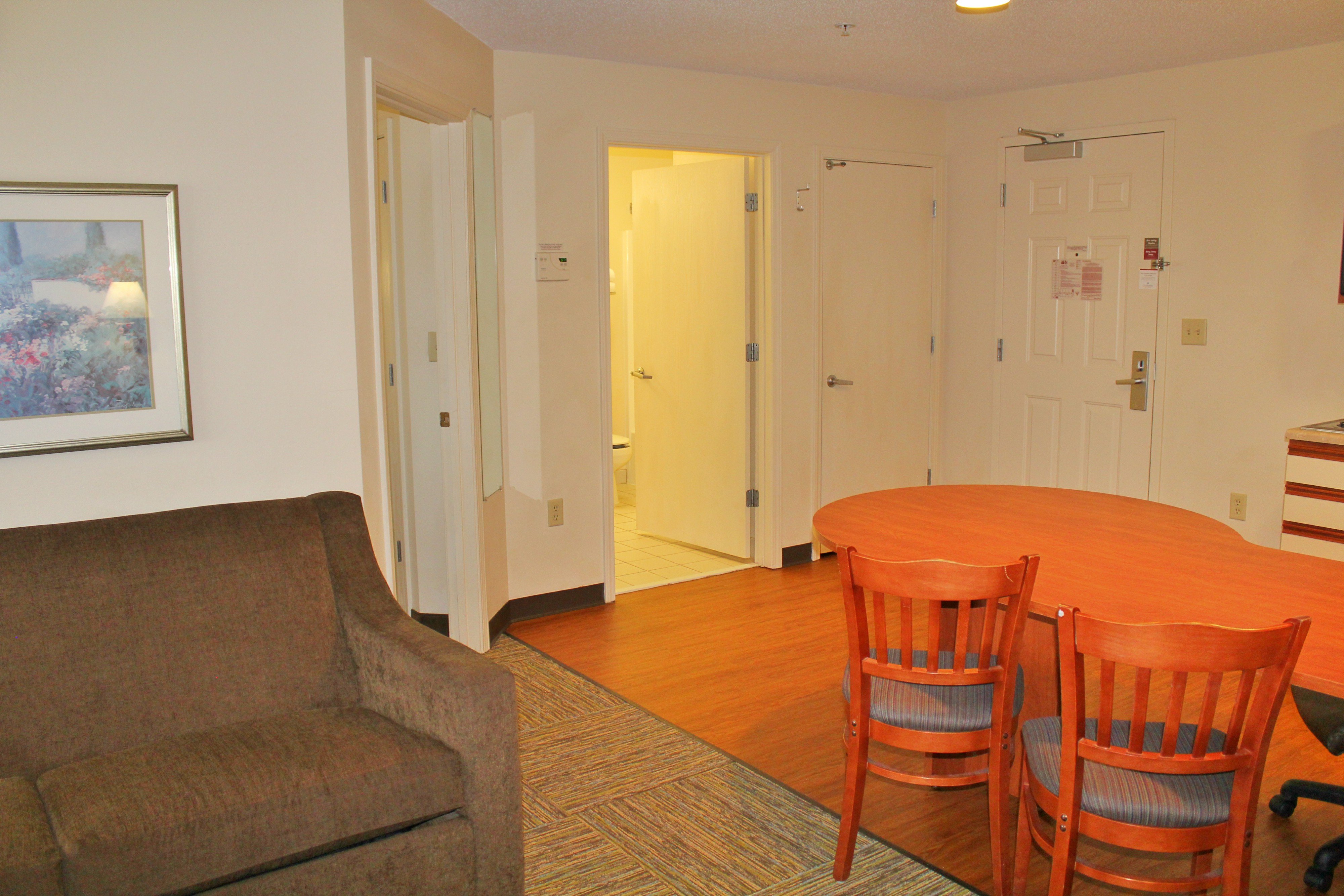 Candlewood Suites Syracuse-Airport 53/75