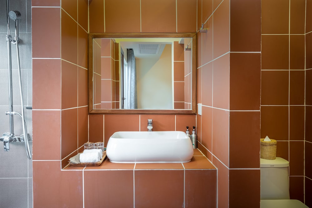 Amatak Boutique Hotel 50/50