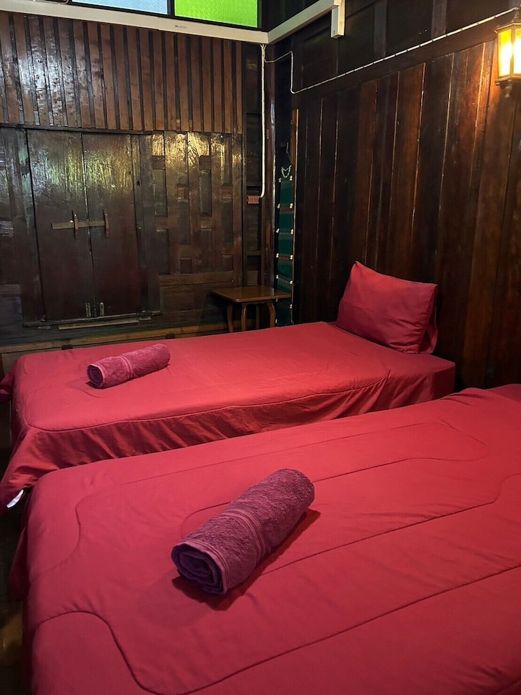 Baan Are Gong Riverside Homestay 10/50