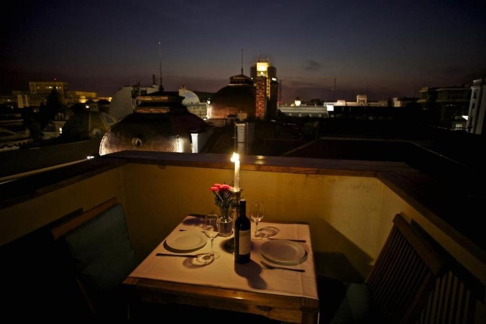 Rembrandt Hotel 3/49