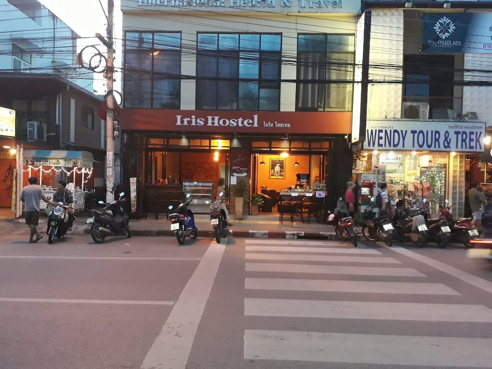Iris Hostel 3/40