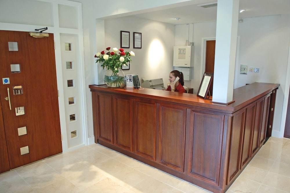 The Hickstead Hotel 2/19