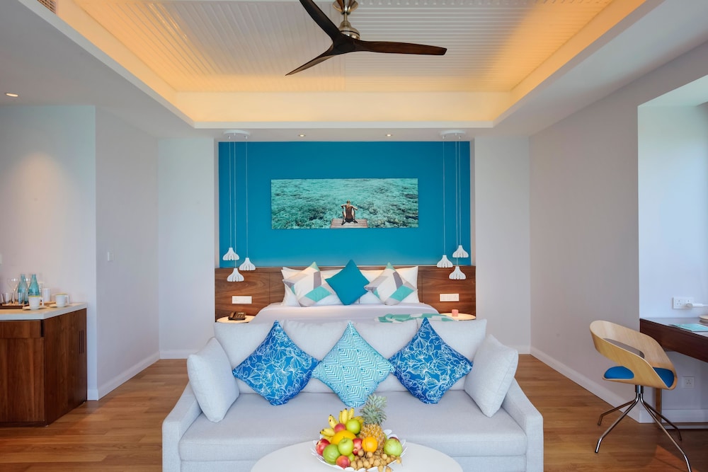 Aqua, Villa, King Bed, Sofa