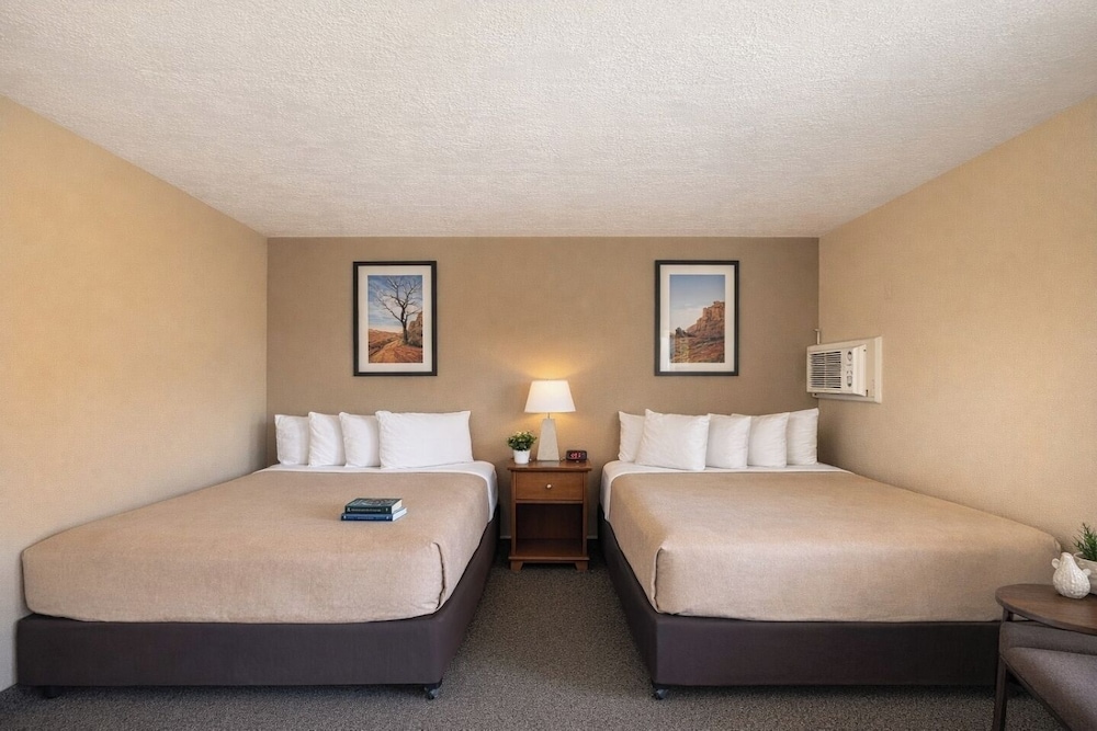 غرفة سوبيريور بسريرين كوين، Lake Powell Canyon Inn 4/10