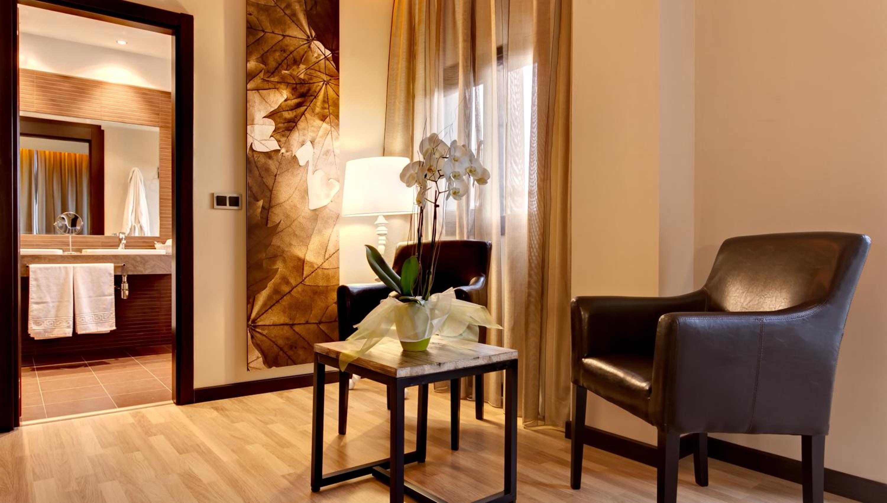 HOTEL LAS TERRAZAS AND SUITES 39/55