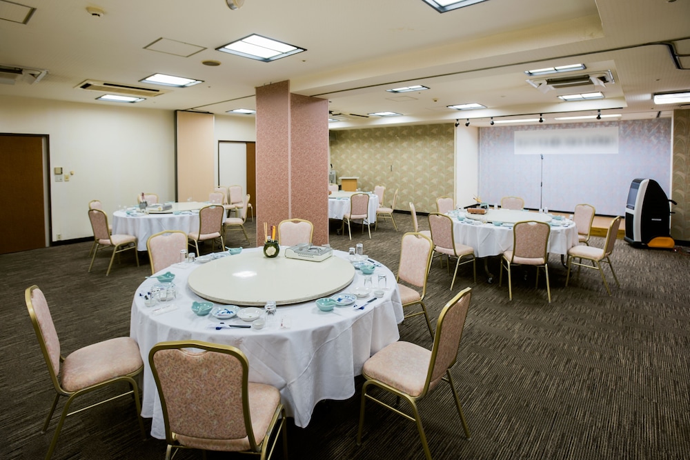 Hotel Taisei Annex 62/63