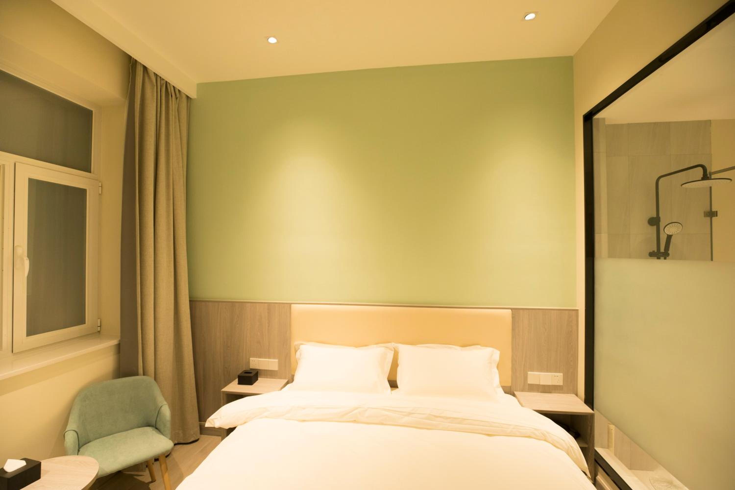 Standard, Double Bed, No Window
