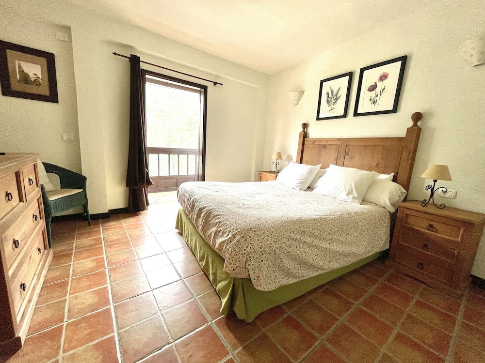 APARTAMENTOS LOS TELARES 11/50