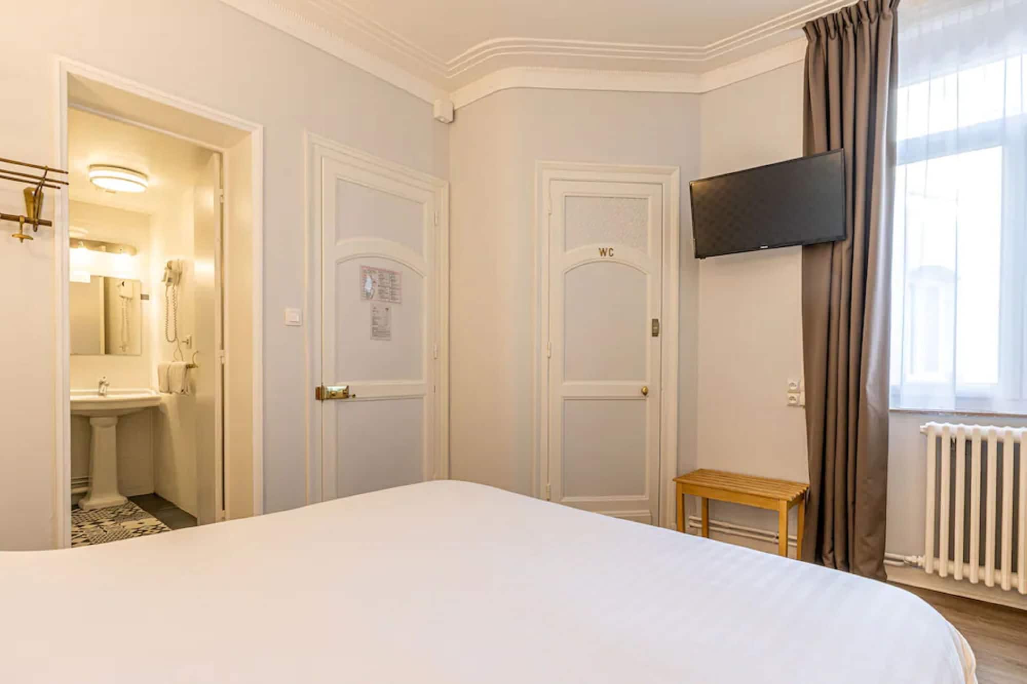 COMFORT, DOUBLE BED