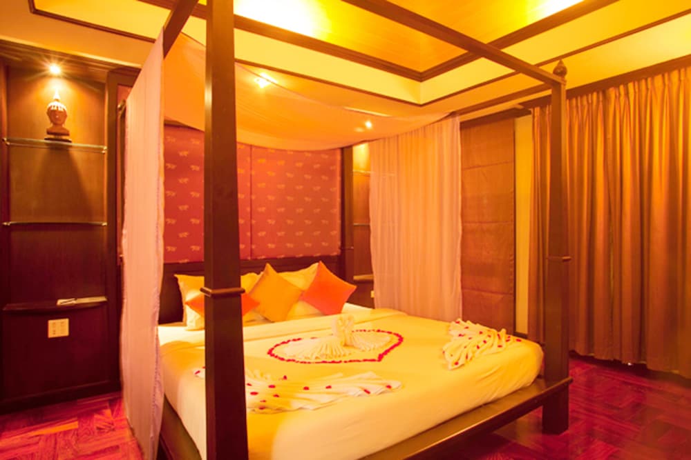 Khao Lak Palm Beach Resort 6/50