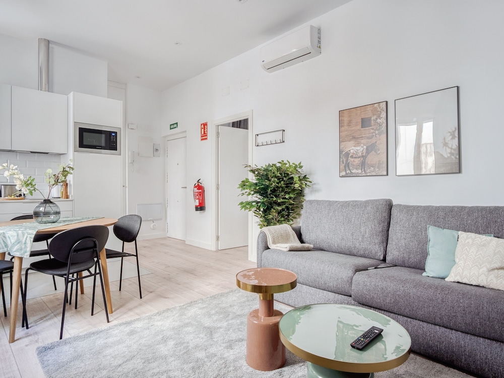 limehome Madrid Calle Ave Maria 22/50
