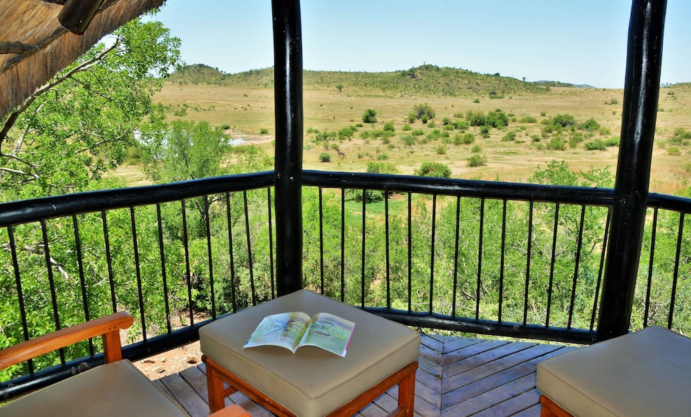 TSHUKUDU BUSH LODGE 34/49