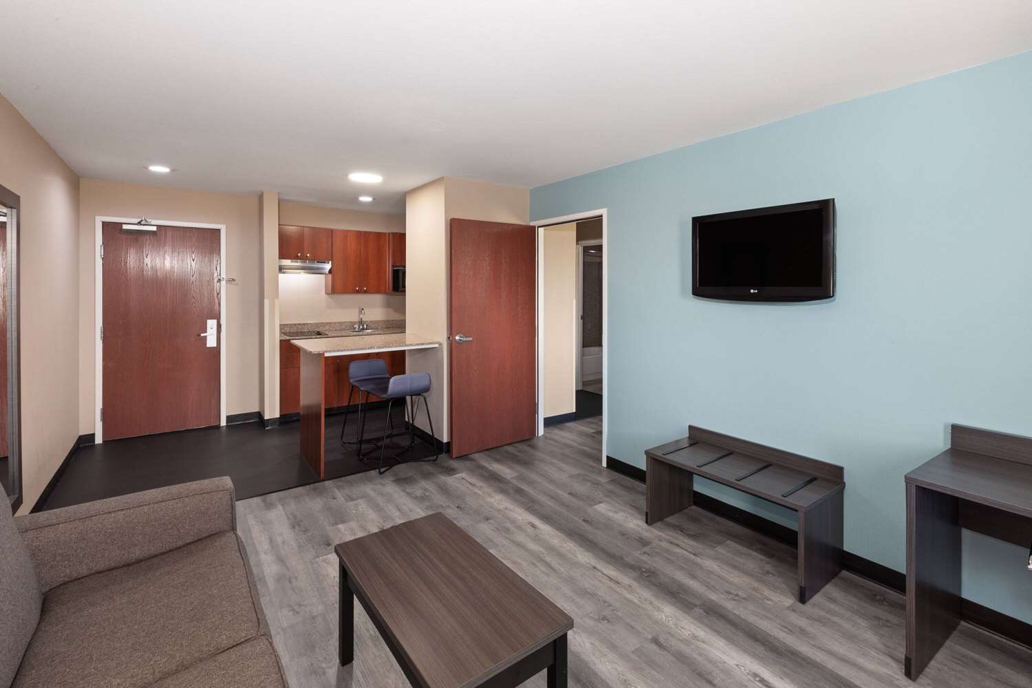 Super 8 by Wyndham Lubbock West 11/28
