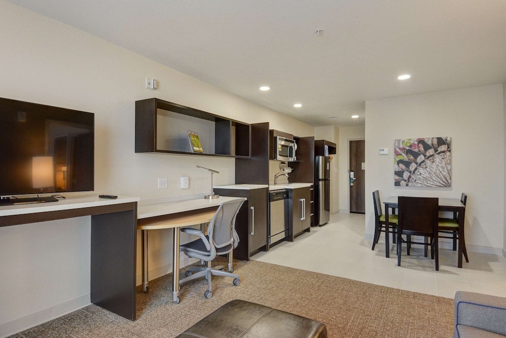 Home2 Suites By Hilton Irving / Dfw Airport North 48/63