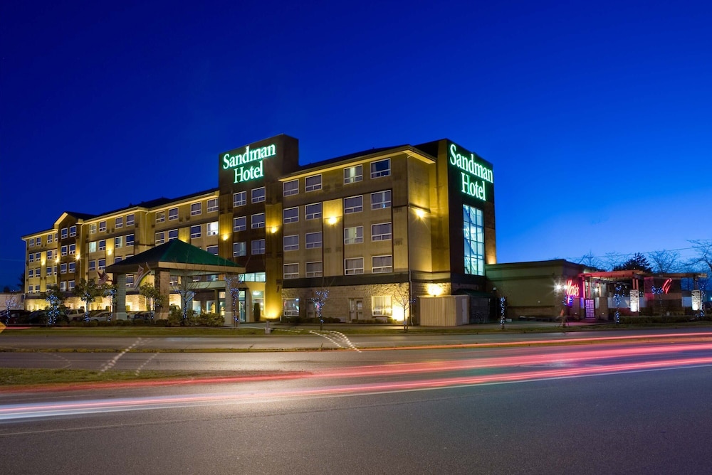Sandman Hotel Vancouver Airport 1/38