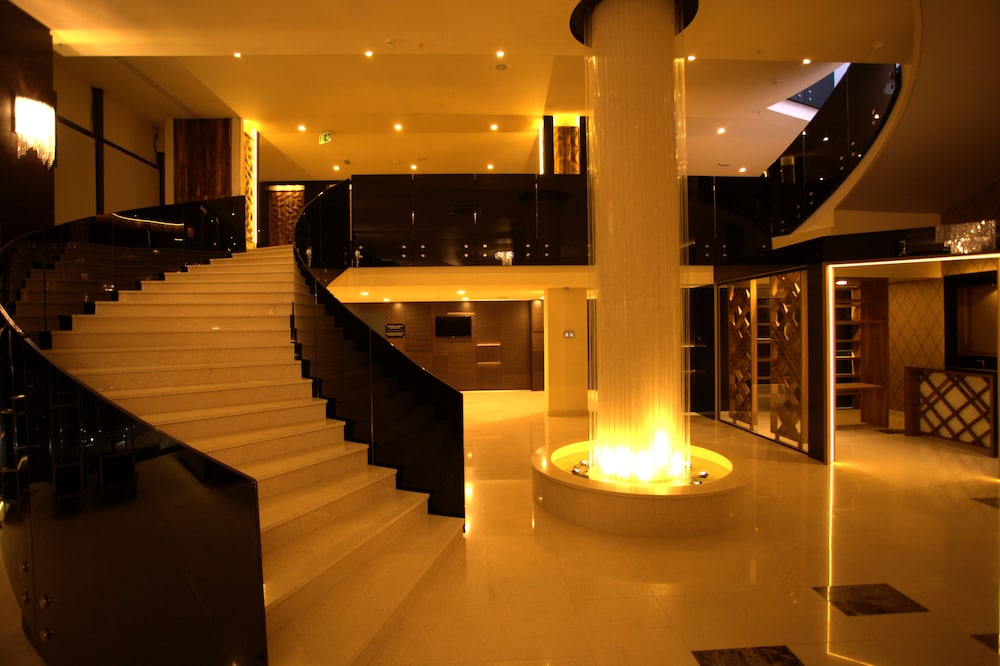 Malak Regency Hotel 51/72