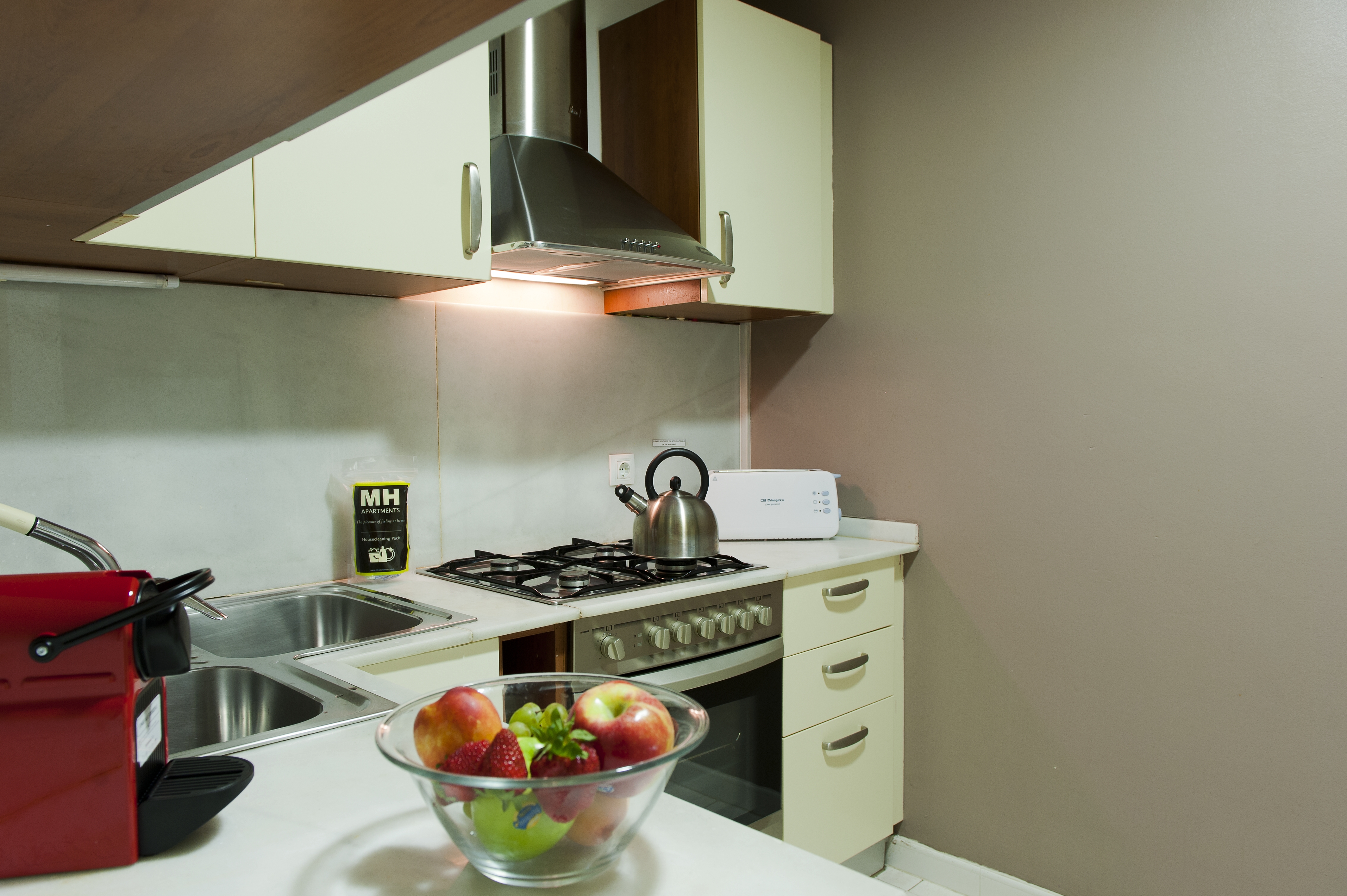 Mh Apartments Ramblas 13/31