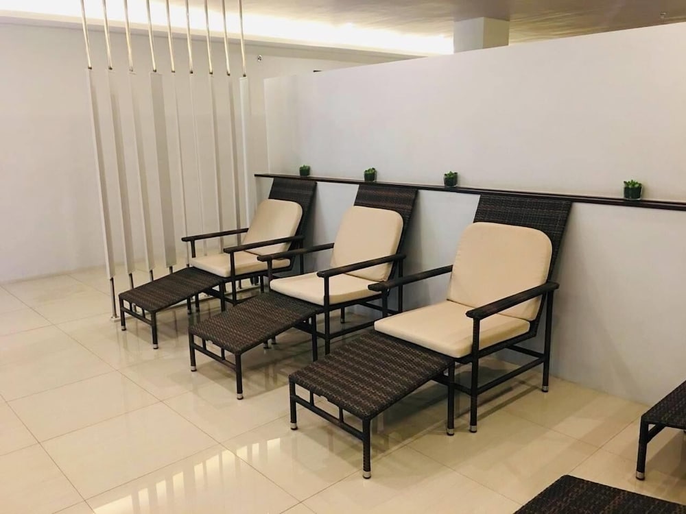 Sheridan Boutique Hotel 31/36