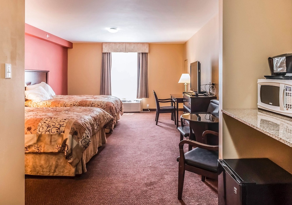 Quality Inn Orleans, ON 23/53