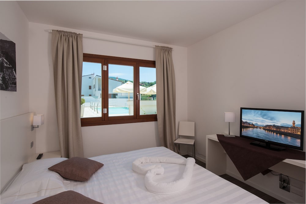 The Florence Hills Resort Spa 8/50