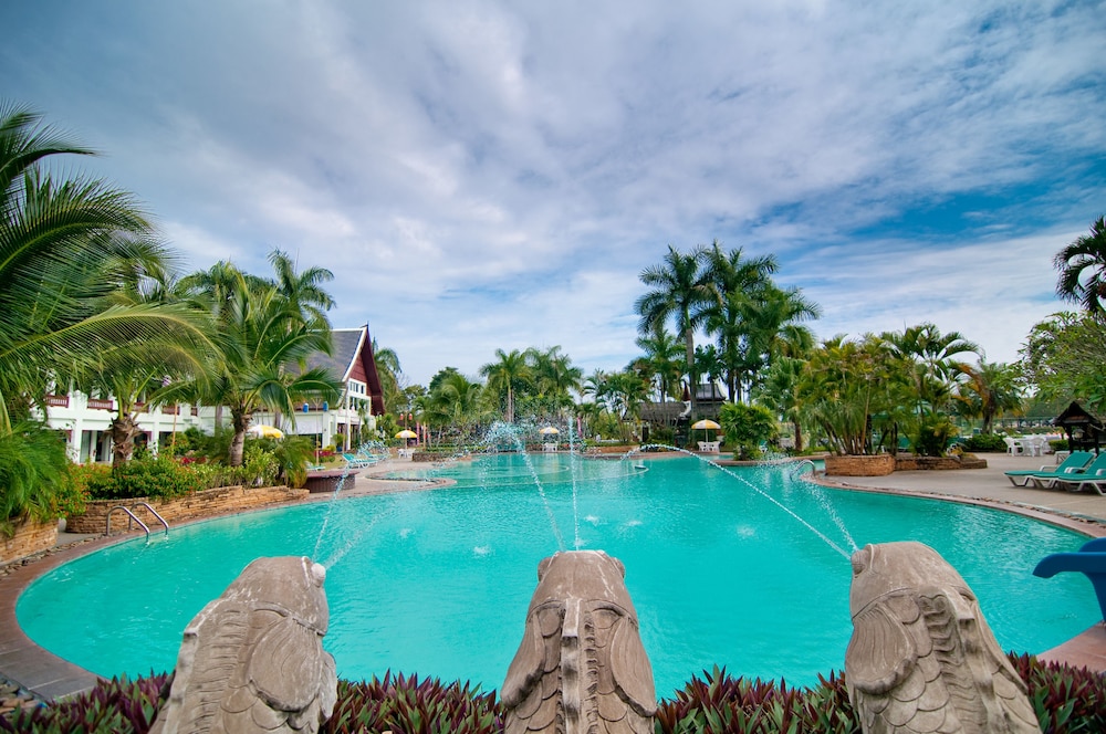 Kahavadi Chiang Rai, Curio Collection by Hilton 49/50