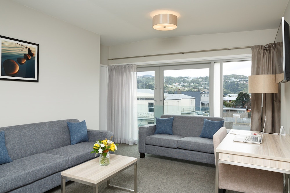 Quest Petone 26/53