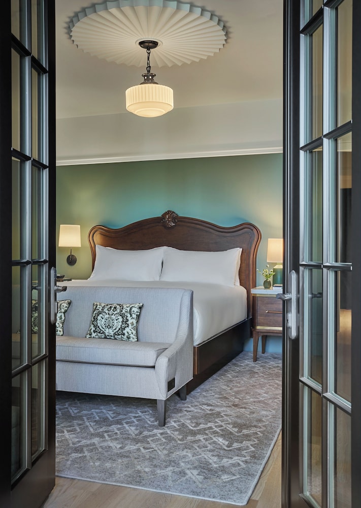 1 Bedroom, Resort, Deluxe, Suite, King Bed, Sofa