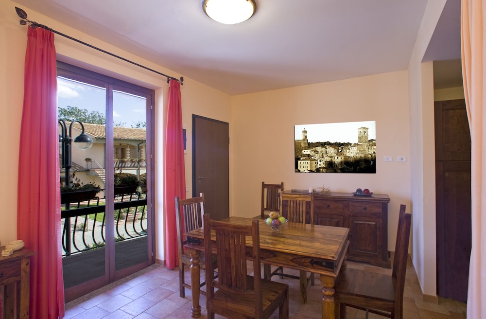 Villaggio Le Querce 44/64