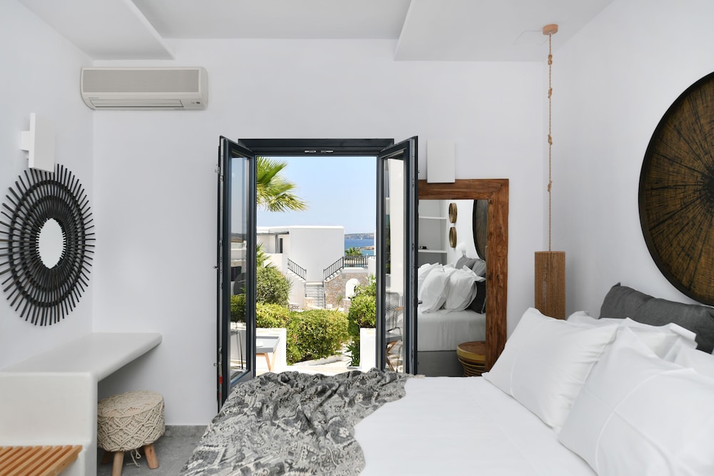 Sandaya Luxury Suites 24/74