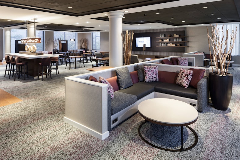 Courtyard By Marriott Alexandria Old Town Southwest 6/17