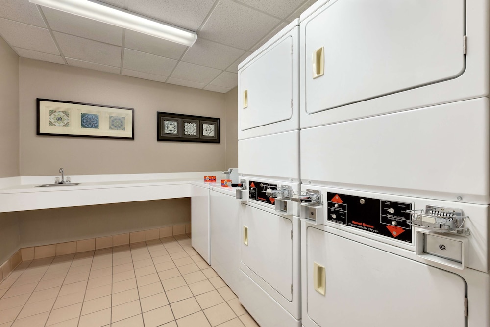 Homewood Suites by Hilton Dallas-Arlington 18/41