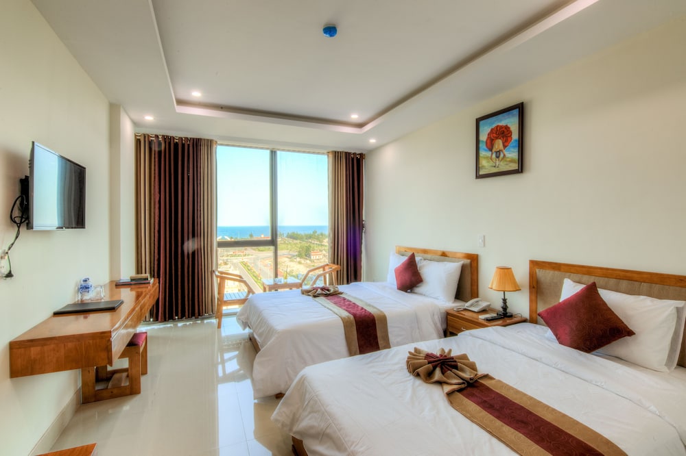 1 Bedroom, Deluxe, 1 Double and 1 Single Bed, Ocean View