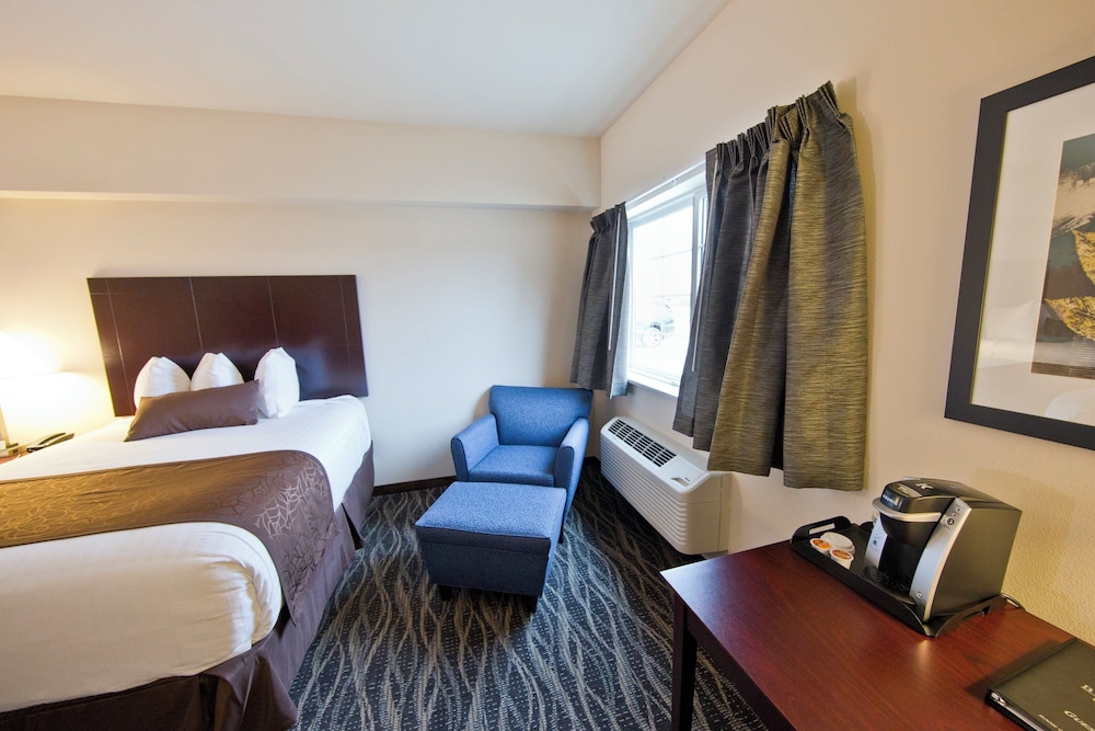 Cobblestone Inn & Suites - Boone 7/50