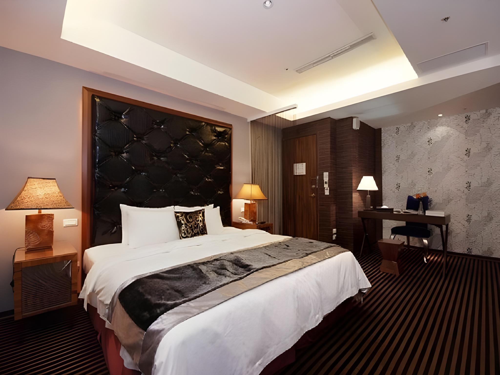 Golden Hot Spring Hotel 7/17