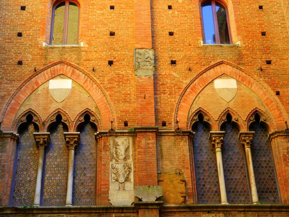 Piccolo Hotel Etruria 40/69