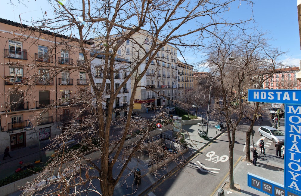 HOSTAL MONTALOYA 61/68