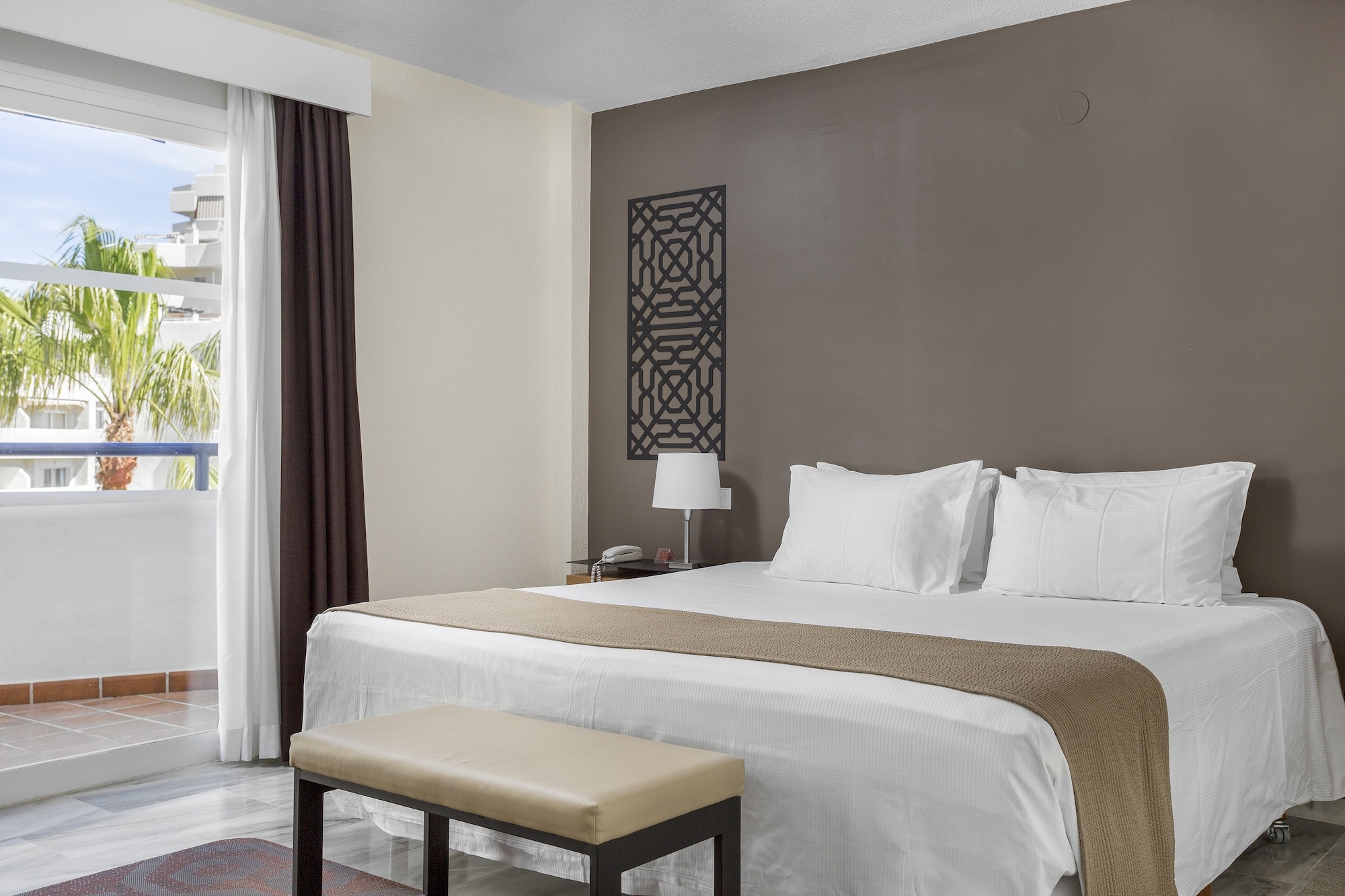 2 BEDROOMS, APARTMENT