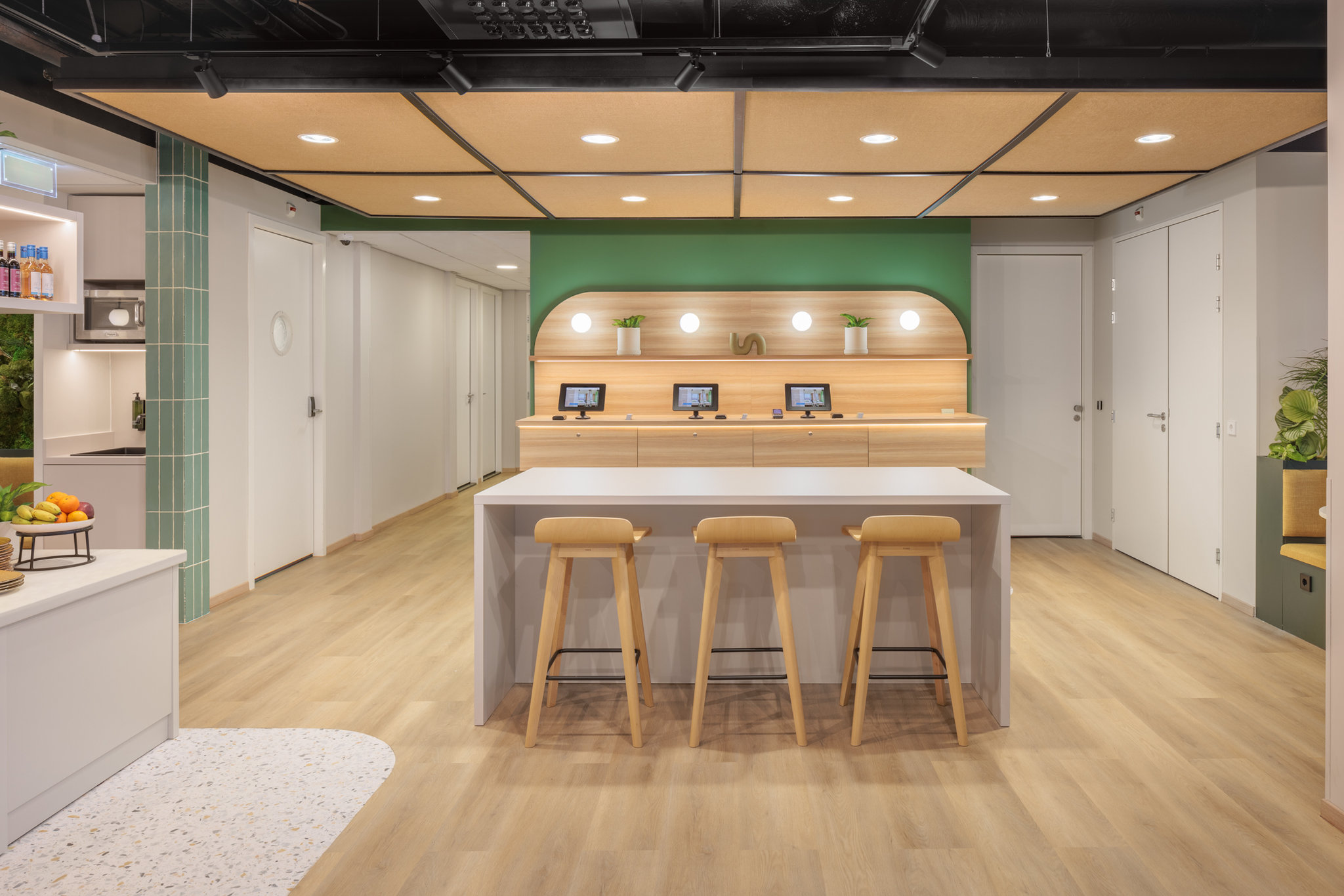 Maxhotel Amsterdam Airport Schiphol 19/21