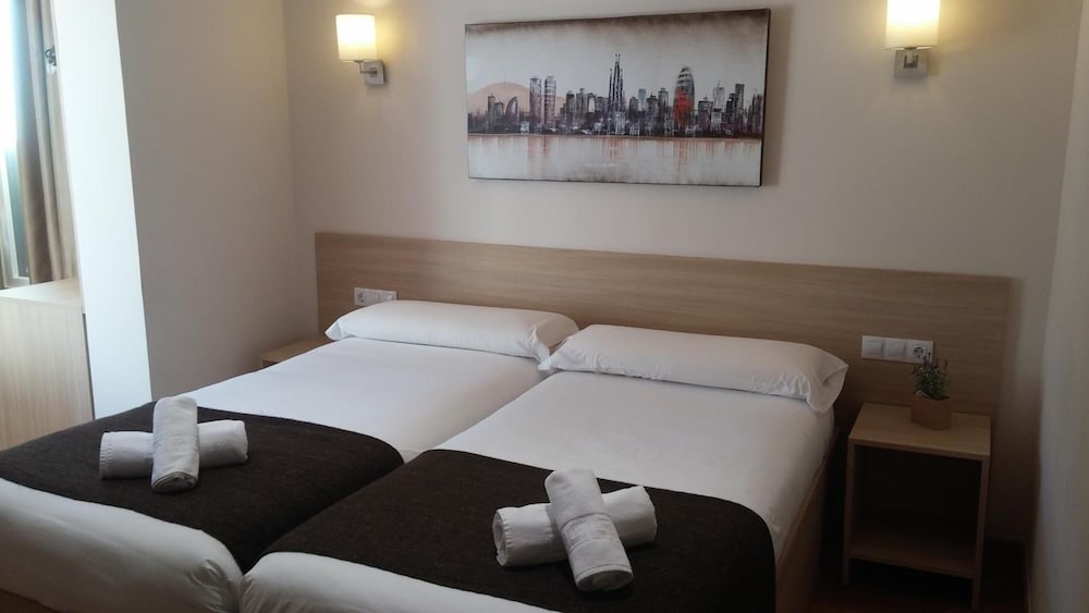 Hostal Barcelona Travel 13/35
