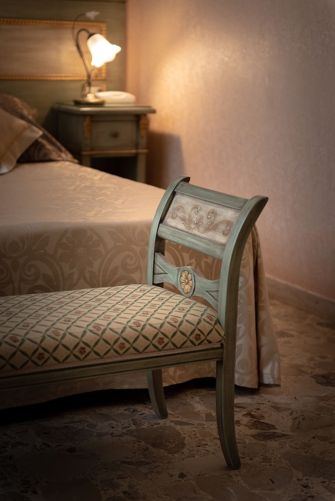 Hotel President Rimini 68/84