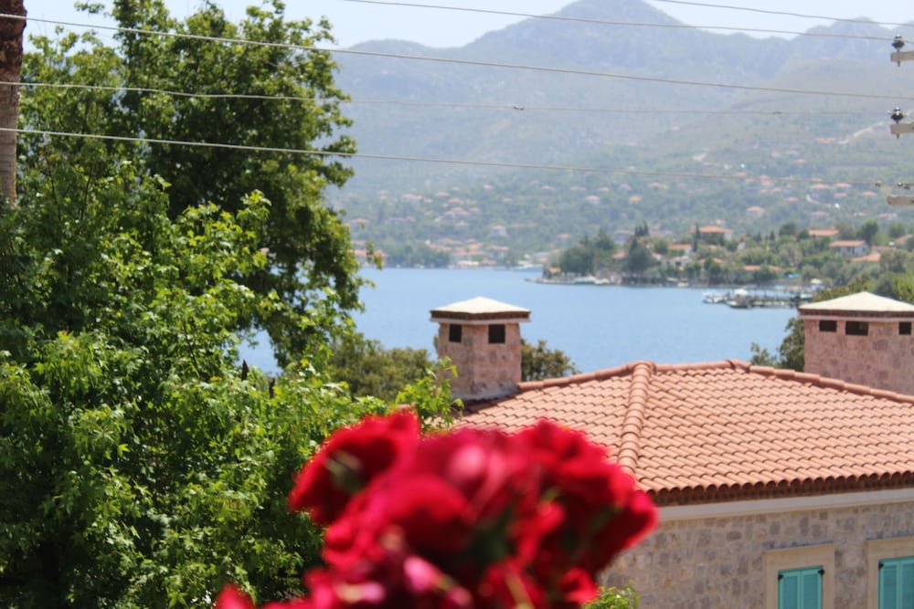 Portakal Hotel Selimiye 31/39