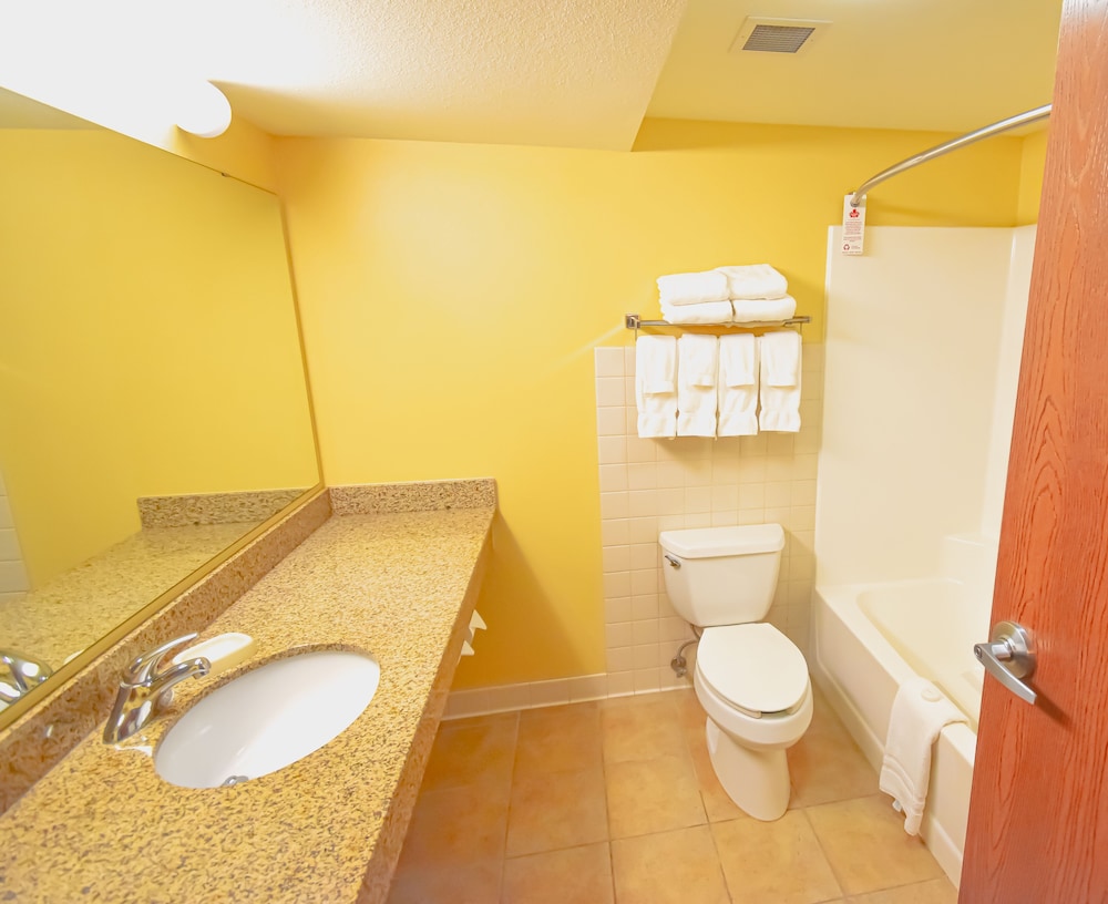 Canad Inns Destination Center Grand Forks 19/46