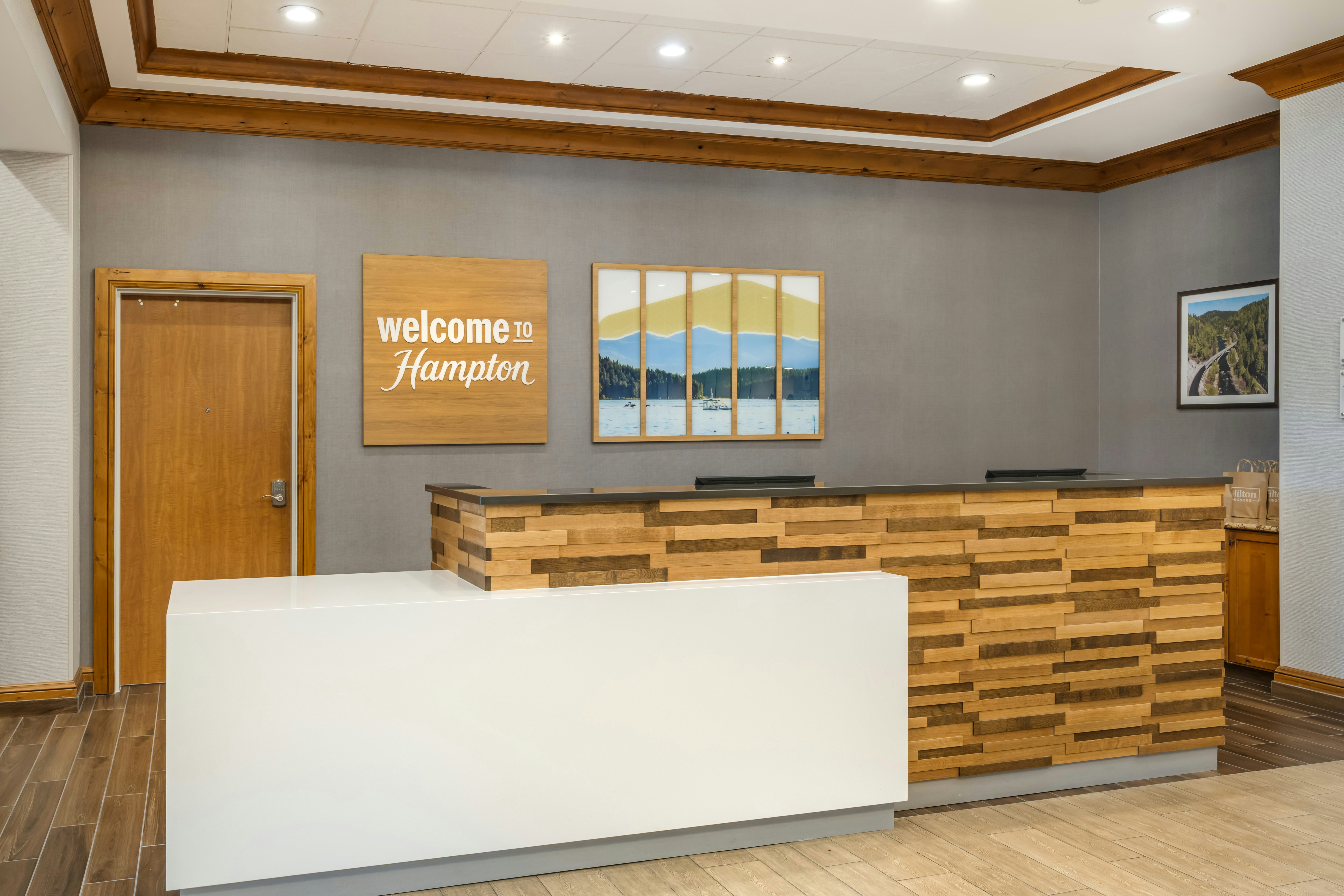 Hampton Inn and Suites Coeur D Alene 5/45